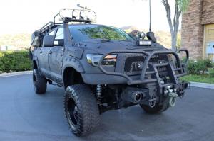 Toyota Tundra CrewMax 4x4 Zombie Apocalypse 2013 года 